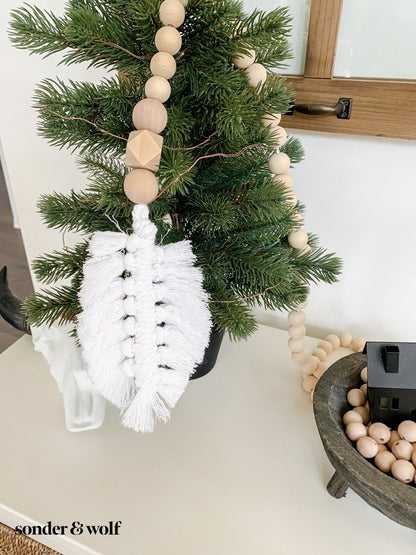 Macrame Feather Bead Garland